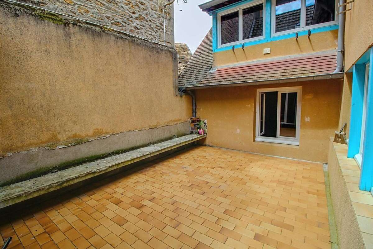 Photo 5 - Maison à TOULON-SUR-ARROUX