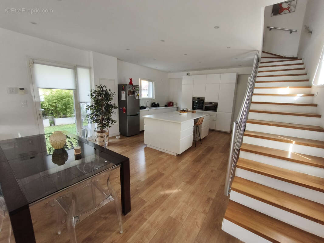 Maison à SIX-FOURS-LES-PLAGES