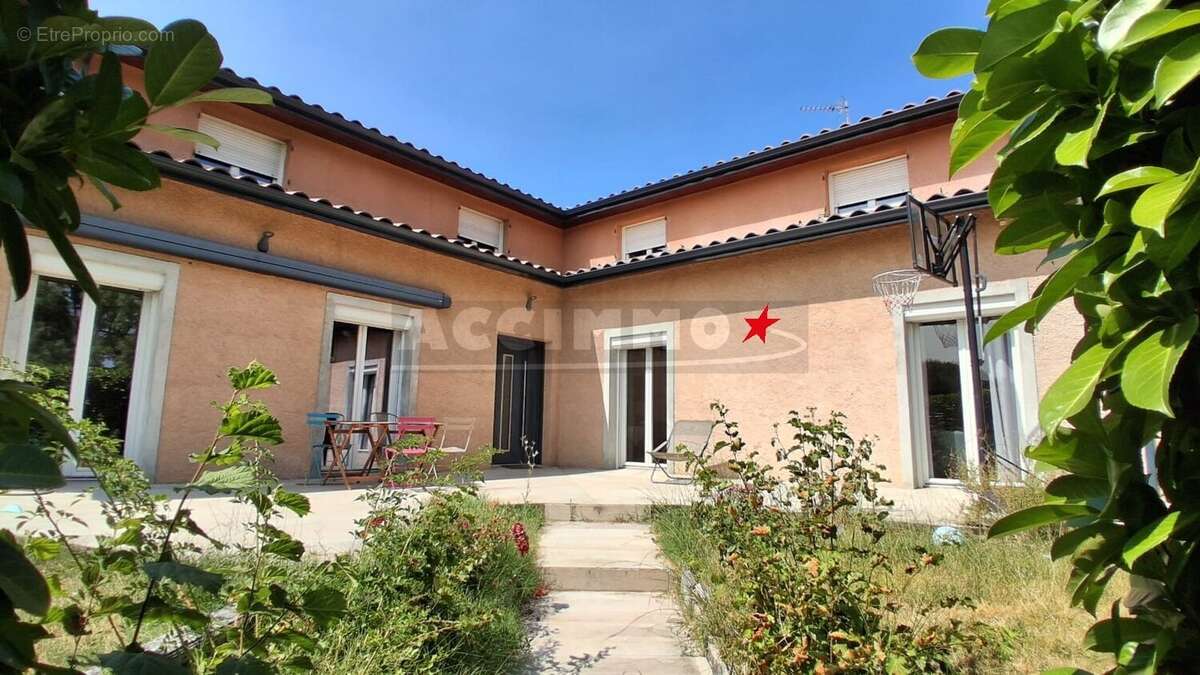 Maison à SAINT-ORENS-DE-GAMEVILLE