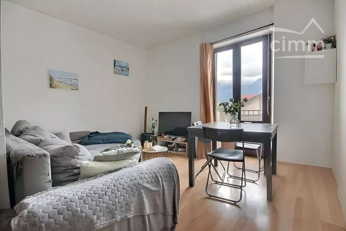 Appartement à VILLARD-BONNOT