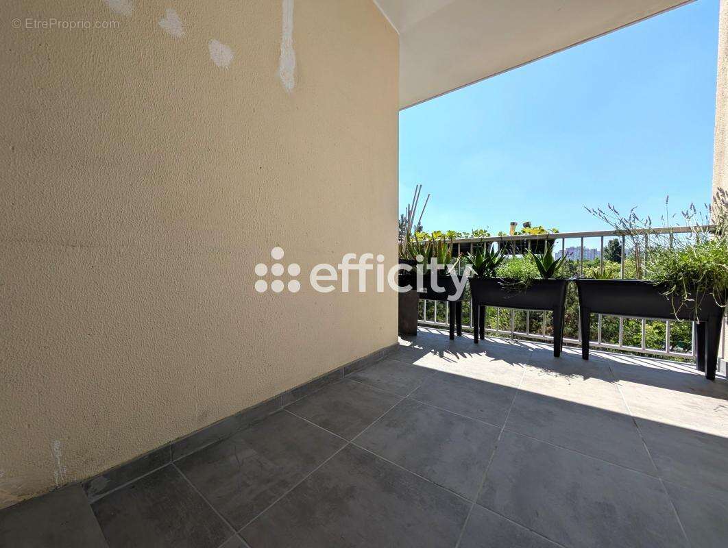 Appartement à ENGHIEN-LES-BAINS