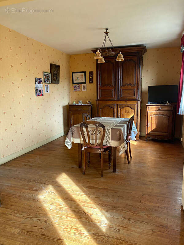 Maison à MEZIDON-CANON