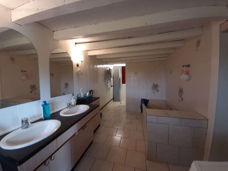 Maison à MARLY-SUR-ARROUX