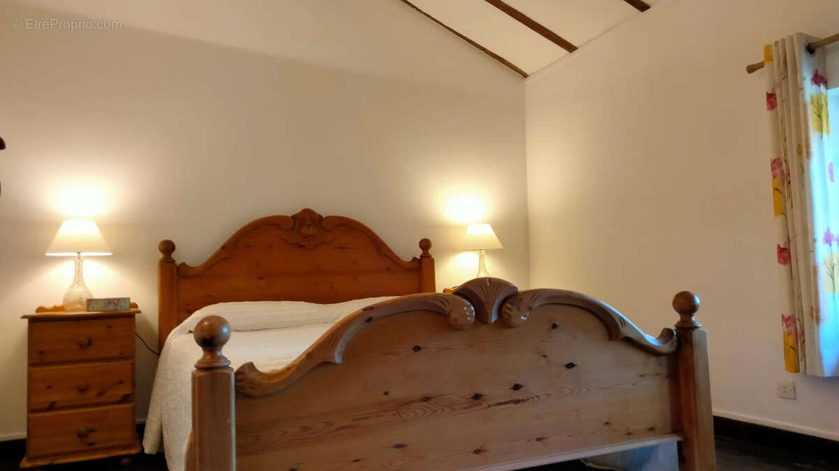 CHAMBRE - Maison à MESSE