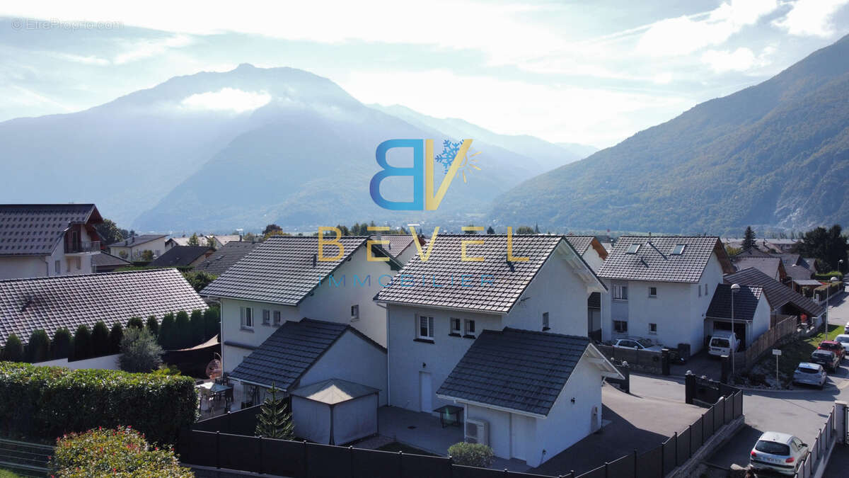 Maison à LA CHAMBRE