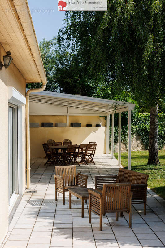 Maison à LE COUDRAY