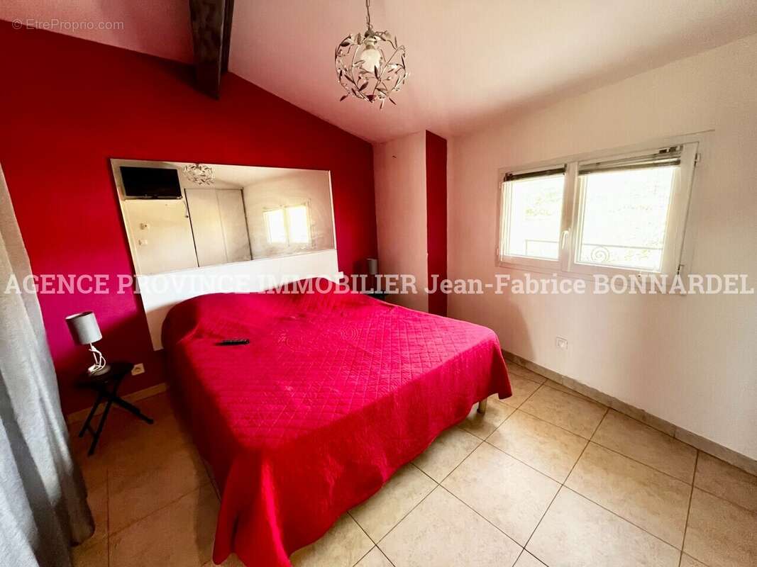 Maison à ROCHEBRUNE