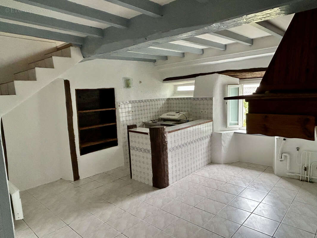 Appartement à DOMEZAIN-BERRAUTE