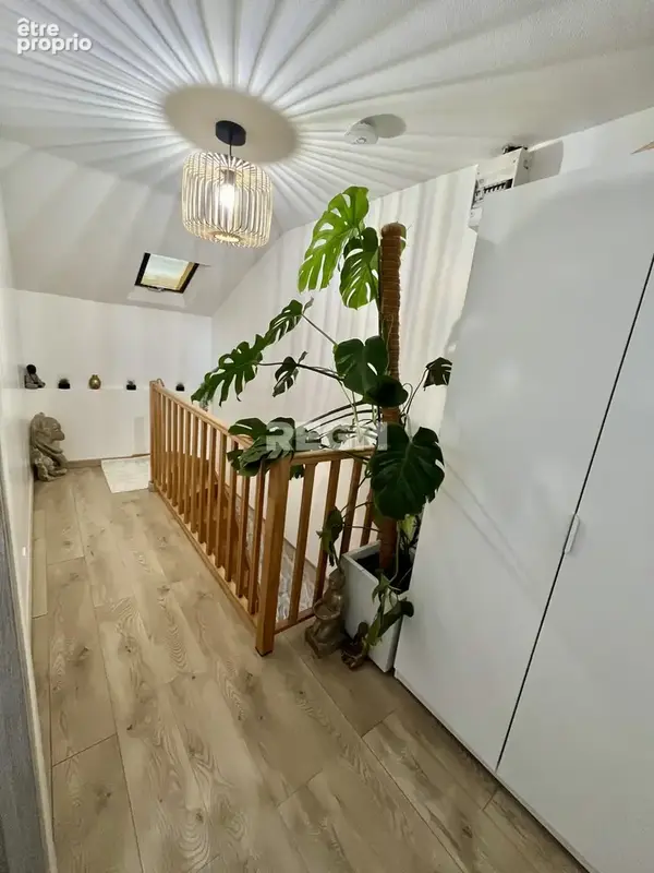 Maison meulière bien entretenue, sous-sol total, double garage, jardin - photo 12