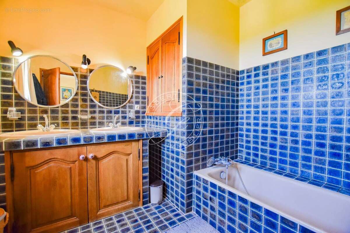Maison à TOURTOUR