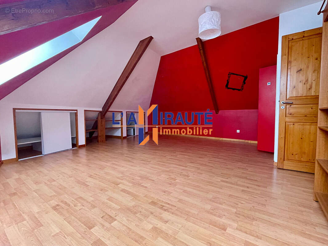 Appartement à HOUILLES