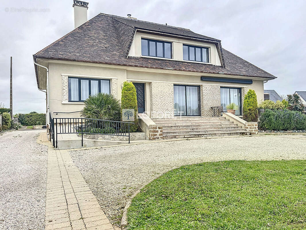 Maison à EVRECY