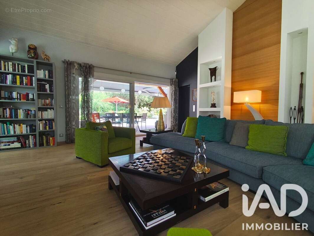 Maison 255 m² à Allinges  - photo 9