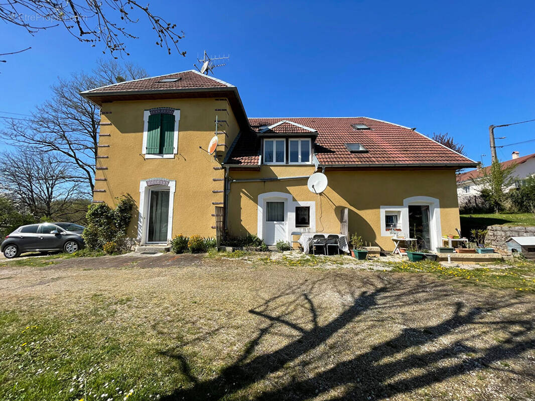Appartement à FRANOIS