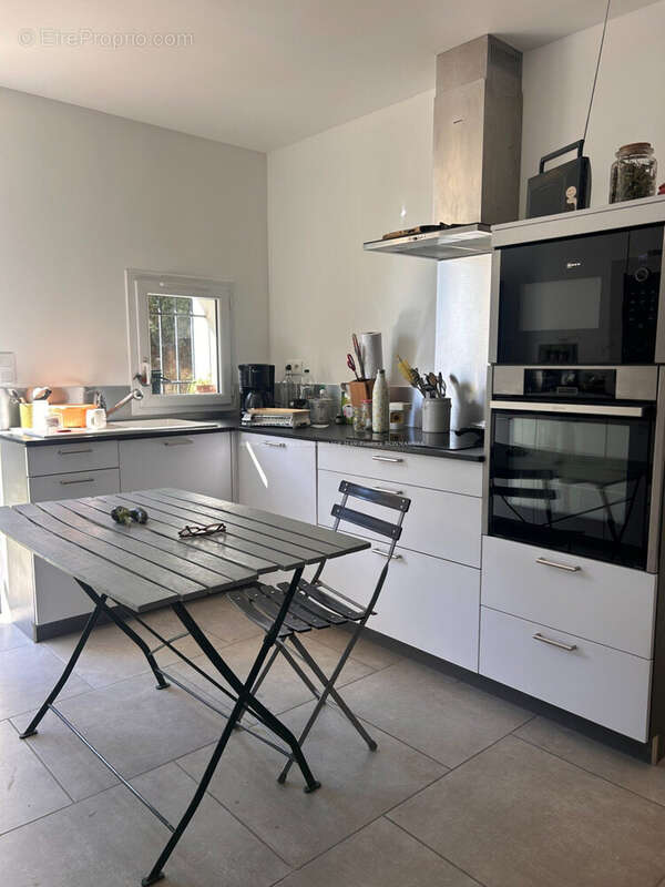 Maison 174 m² à Rousset-Les-Vignes  - photo 3