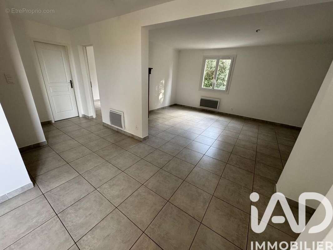 Photo 2 - Maison à VALLABRIX