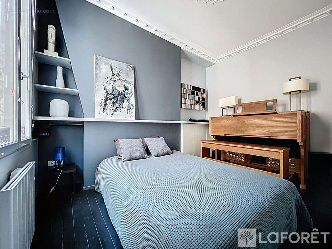 Appartement à PARIS-2E