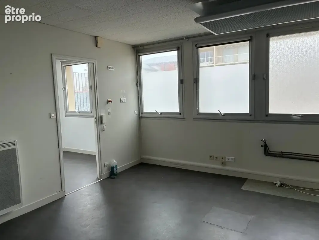 Bureau - local professionnel 44m2 - photo 3