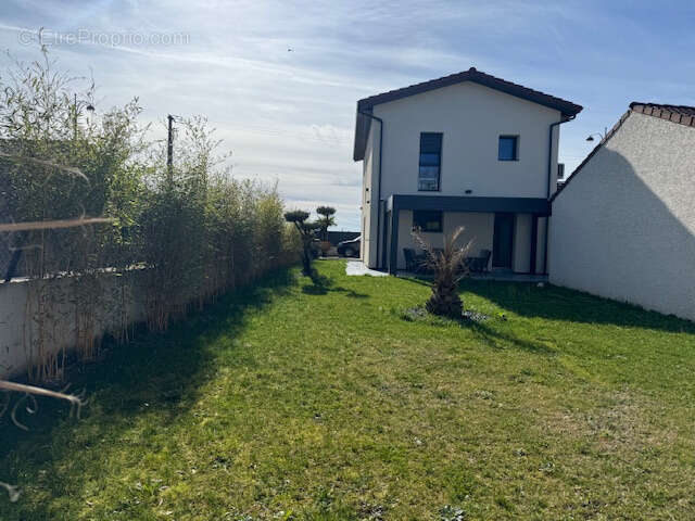 Maison neuve avec piscine - photo 2