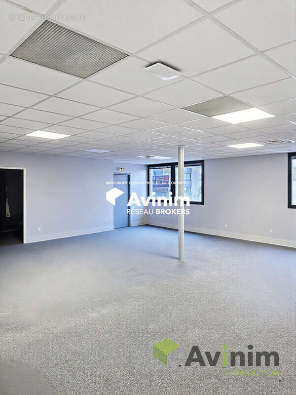 Commerce à CHARTRES-DE-BRETAGNE