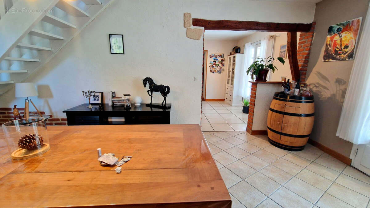 Maison à SAINT-MARTIN-EN-CAMPAGNE