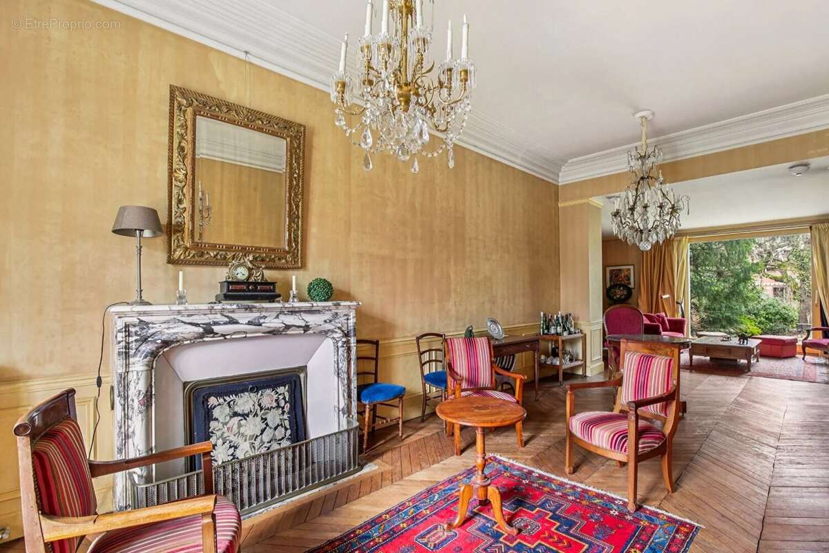 Maison à LE VESINET