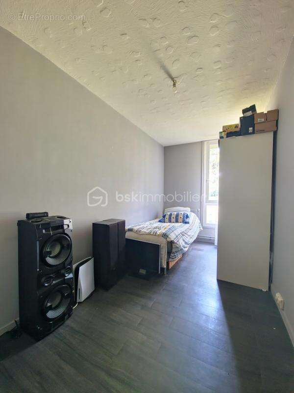 Appartement en rc de 124m² utile avec terrasse de 34m² -vue degagee- 5p lumineux et en parfait etat - photo 14