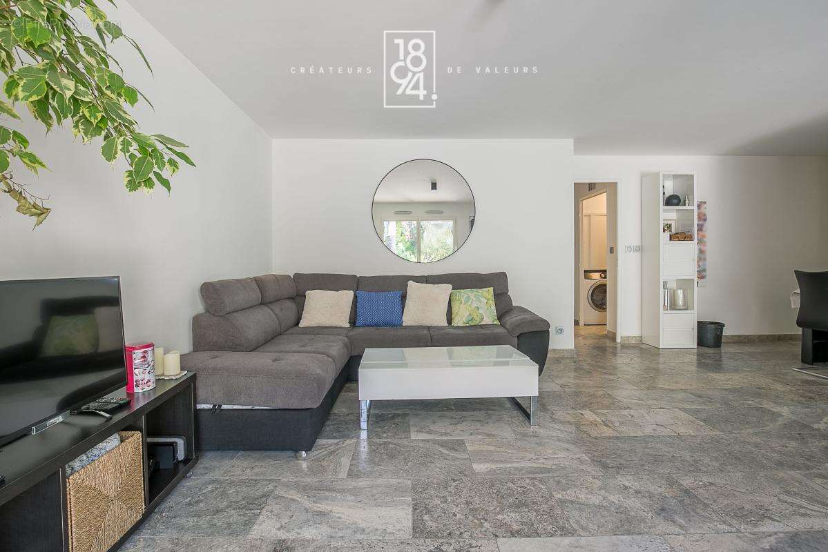 Appartement à MARSEILLE-8E