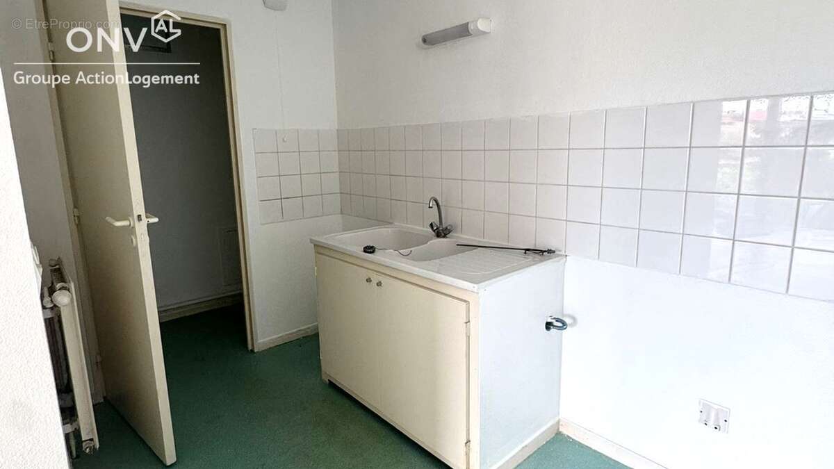 Appartement 61 m² à Begles  - photo 4