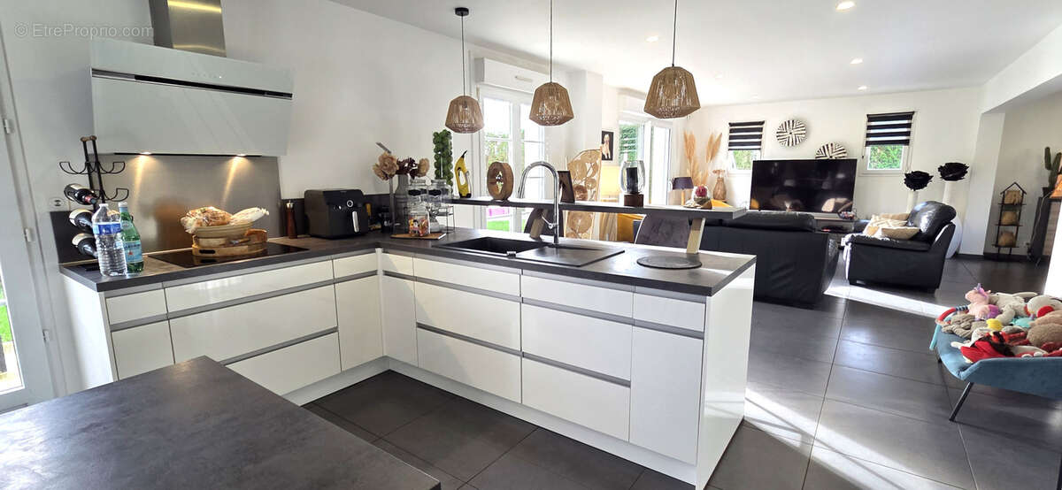 Maison à GRANDCAMP-MAISY