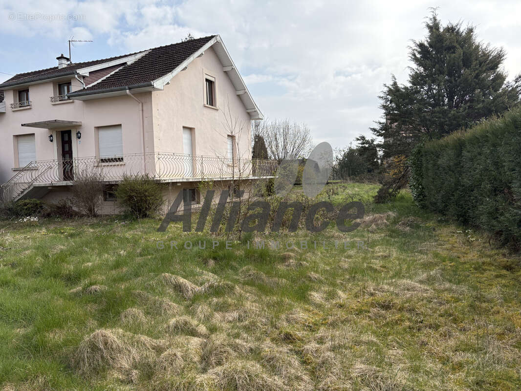 Maison à LUXEUIL-LES-BAINS