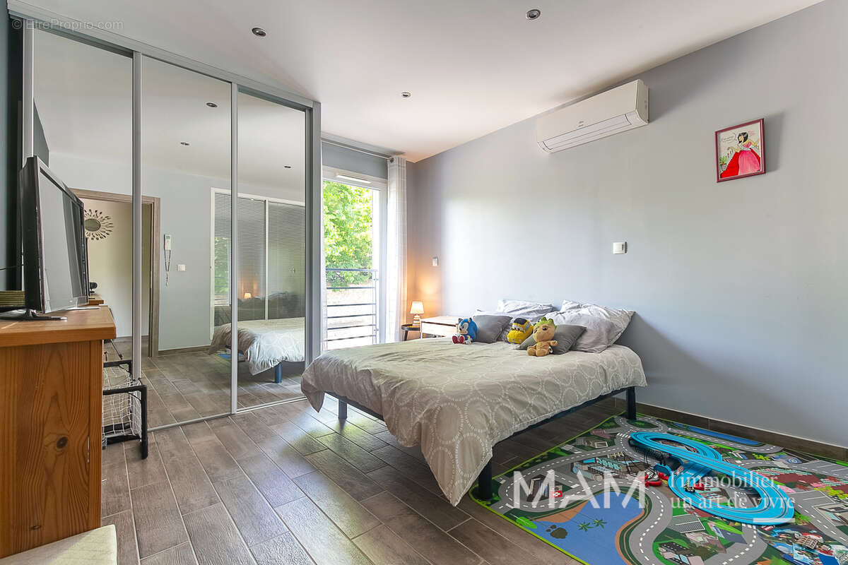 Appartement à MARSEILLE-12E