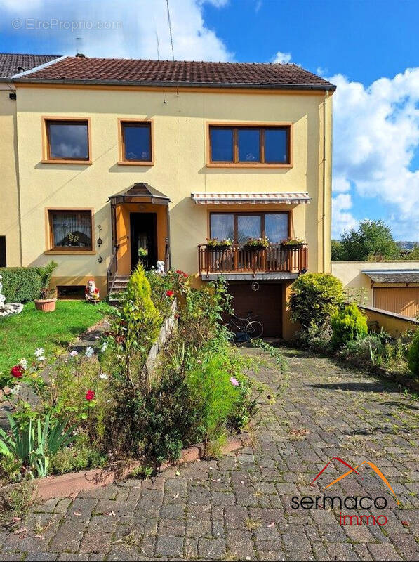 maison semi mitoyenne  - Maison à GROSBLIEDERSTROFF