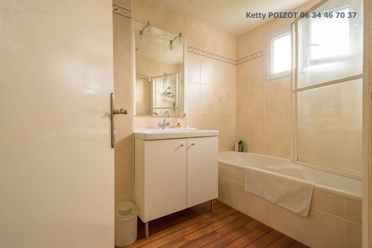 Maison à LA CHAPELLE-SUR-ERDRE