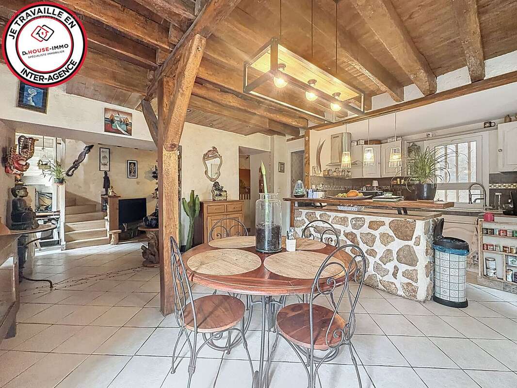 Maison à MAINCY