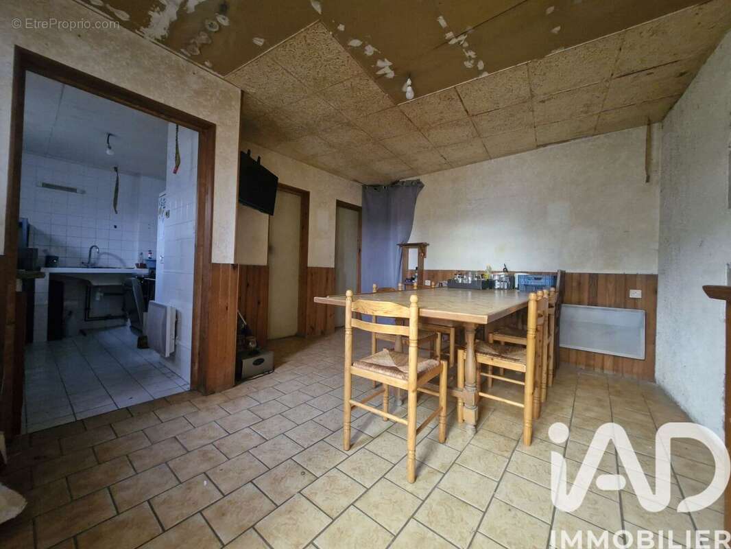 Maison 138 m² à Saint-Martin-De-Macon  - photo 6