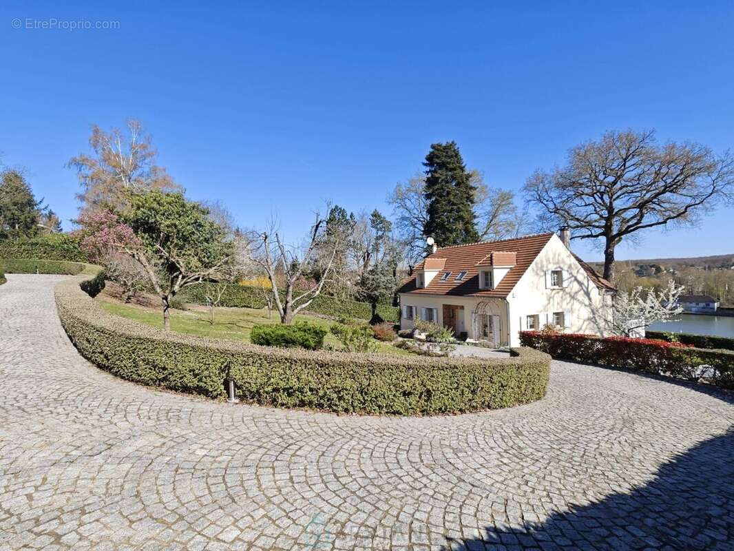 Maison familiale avec vue sur la vallée de la Seine - photo 3