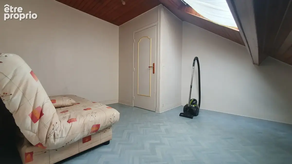 CONDÉ-EN-BRIE   Maison 135 m2, 4/5 chambres, beaux volumes + garage 2 VL - photo 11