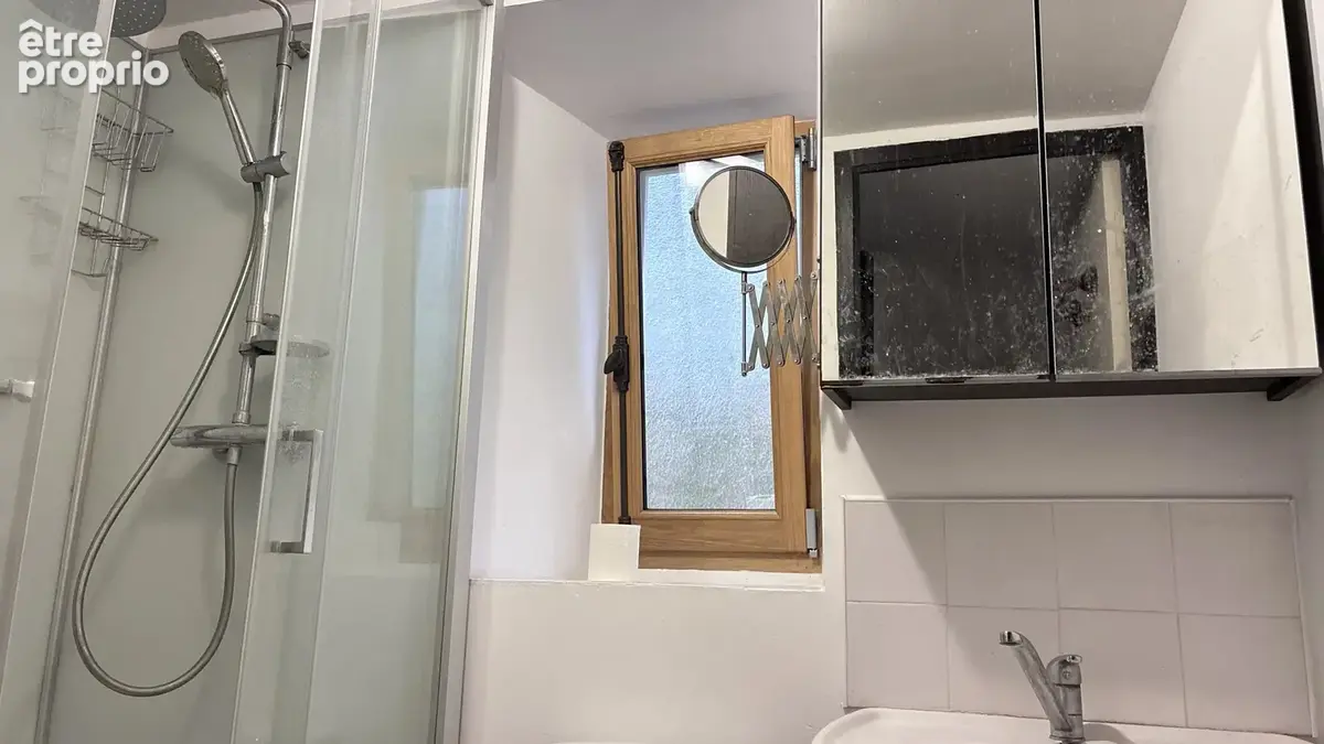 Maison de ville rénovée, cité de l'écrit à Montmorillon - photo 11