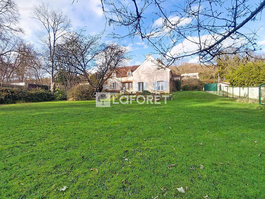 Maison à VAUX-SUR-SEINE