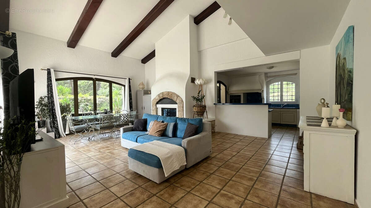 Maison à LA GAUDE