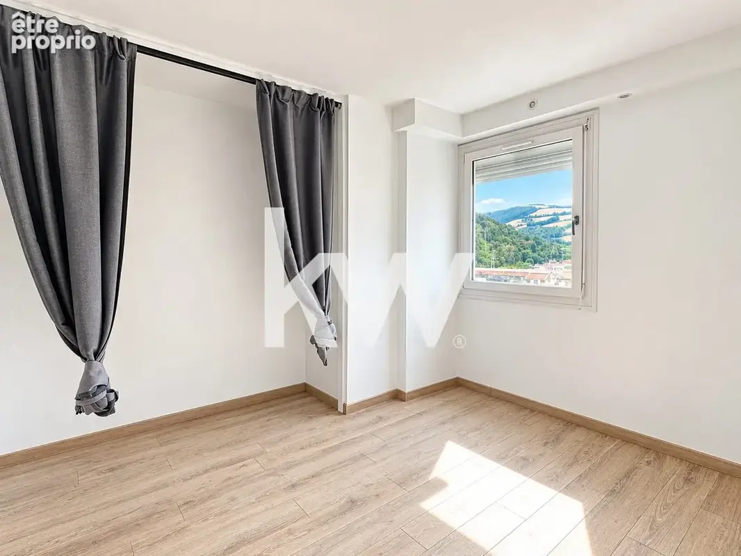 Appartement 3 pièces 67 m² à vendre à Saint-Etienne (42100) - photo 7
