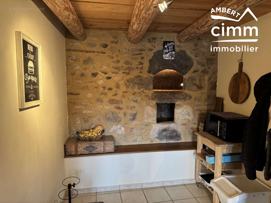 Maison à SAINT-ALYRE-D'ARLANC