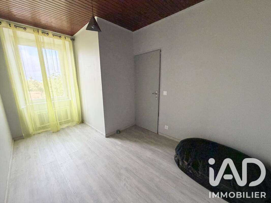 Maison 158 m² à Grealou  - photo 9