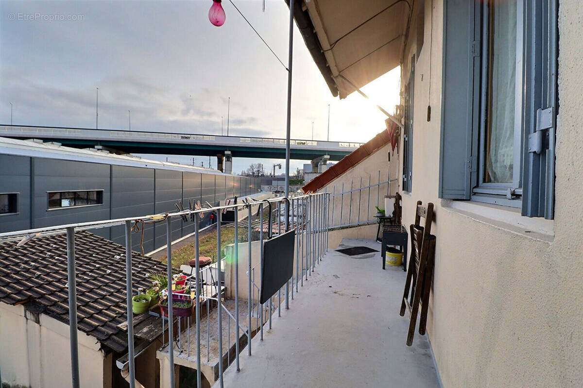 Appartement à AUBERVILLIERS