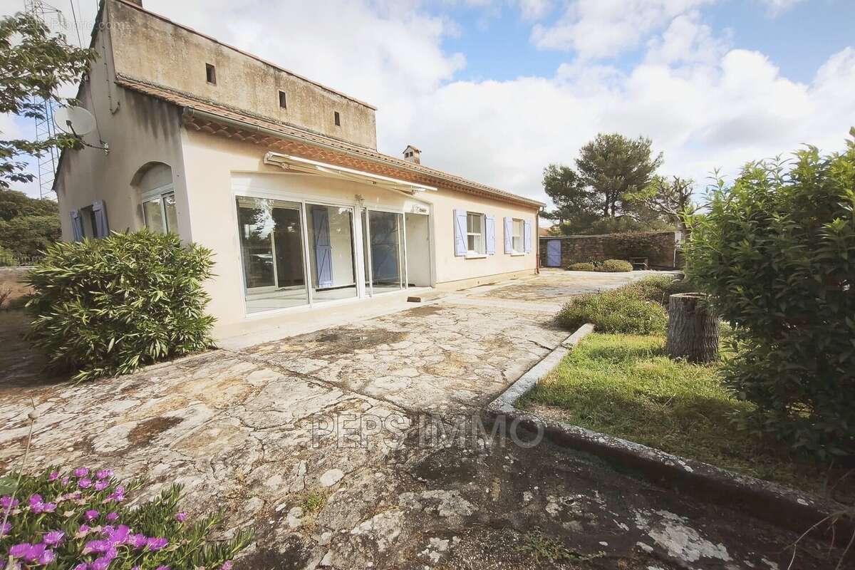 Maison à MIRAMAS