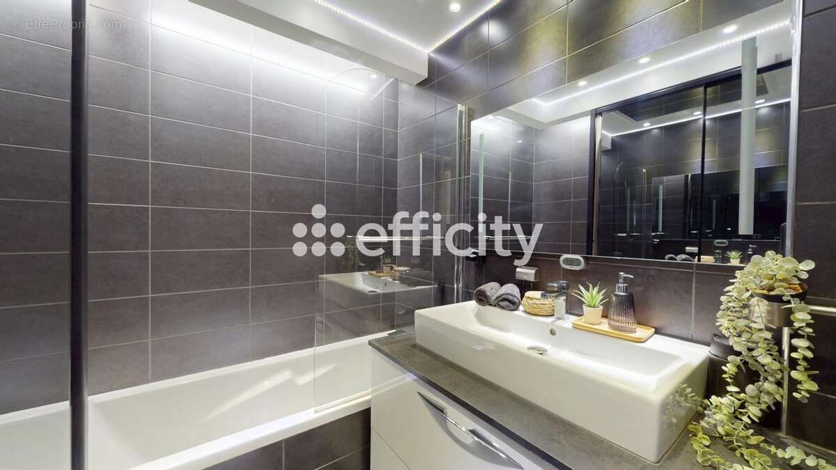 Appartement à LYON-6E