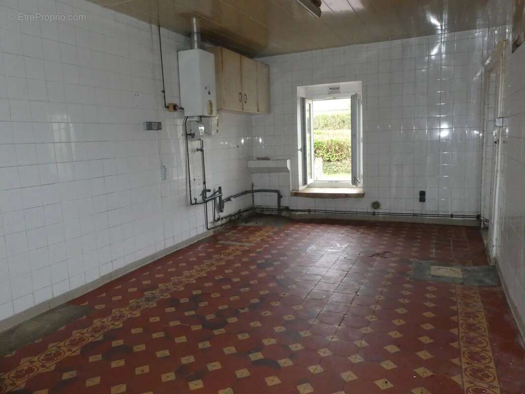 Appartement à SAINT-SYMPHORIEN-DE-MARMAGNE