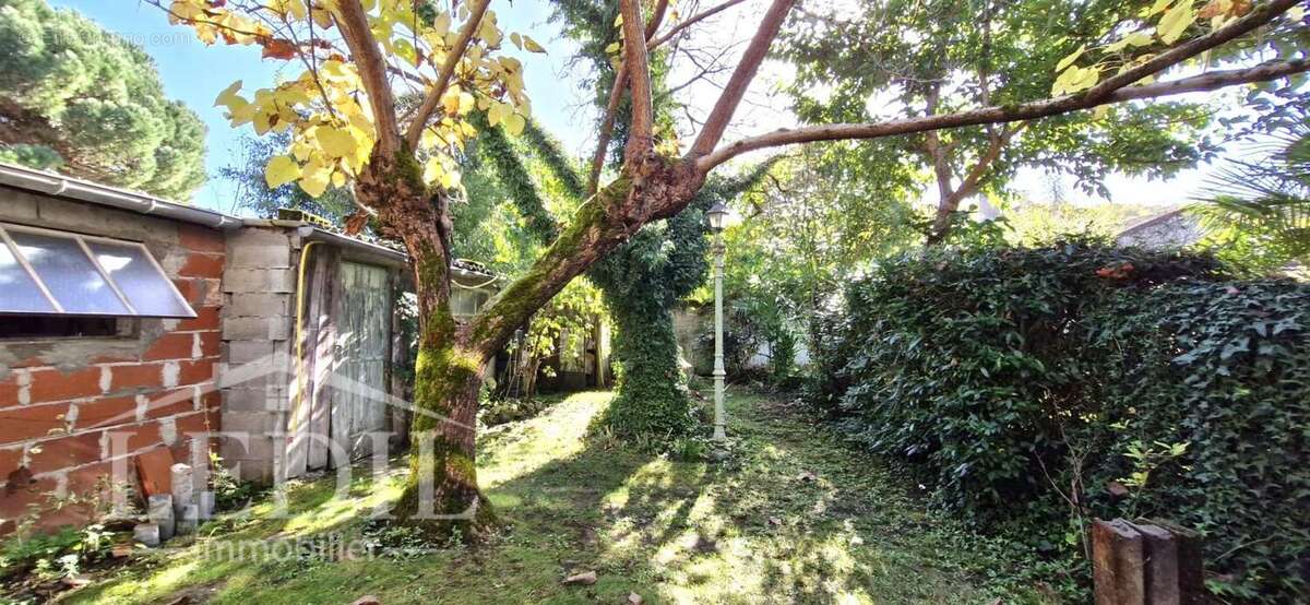 Maison avec jardin et garage - photo 9