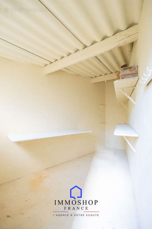 Appartement à MARSEILLE-5E